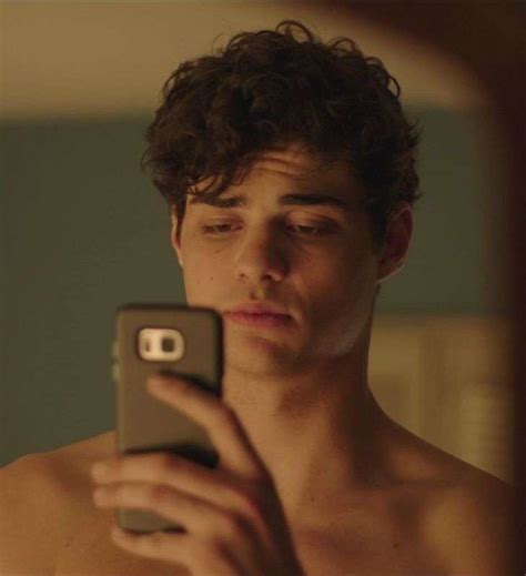 noah centineo penis|Confira 15 curiosidades (que talvez você não saiba) sobre Noah。